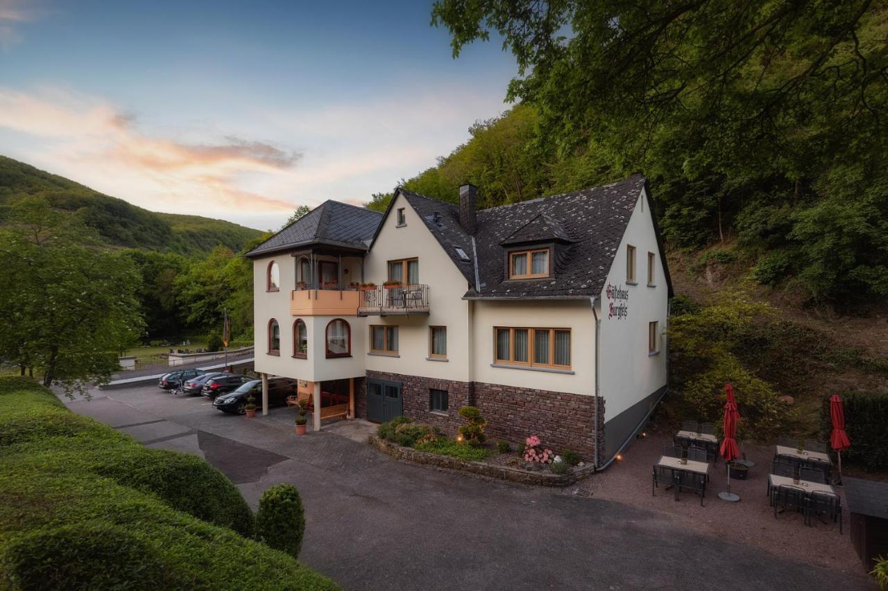 Hotel Burgfrieden Байльштайн Экстерьер фото